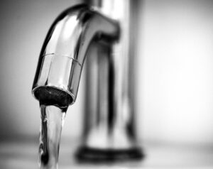 eesnäärme healoomuline suurenemine